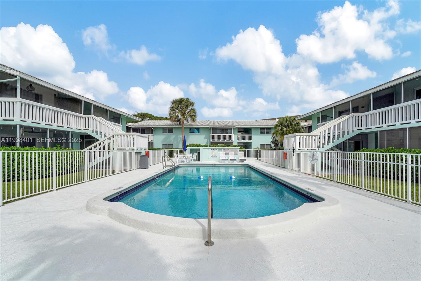 RIVER HOUSE GARDENS CONDO - Residential