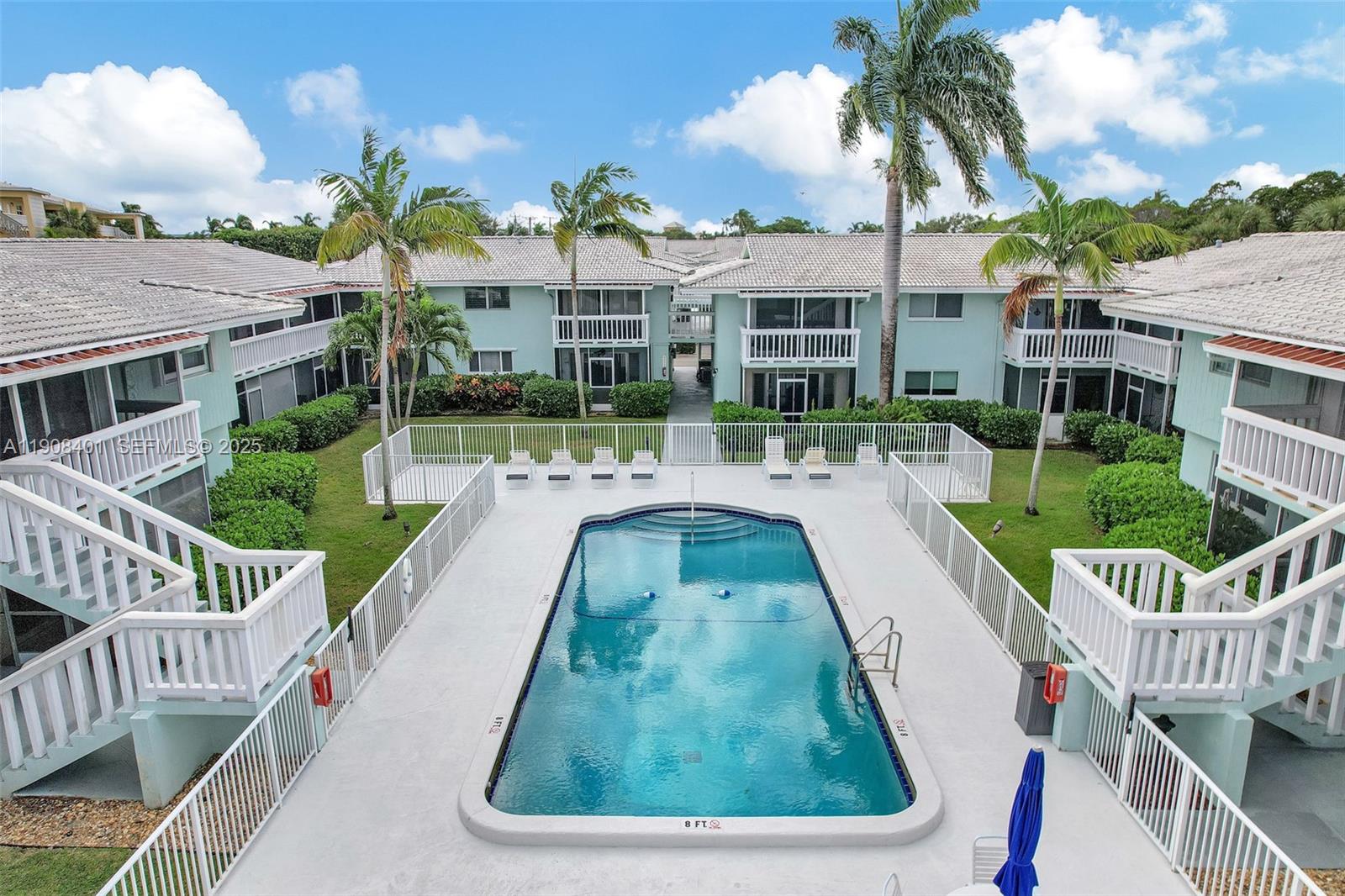 RIVER HOUSE GARDENS CONDO - Residential