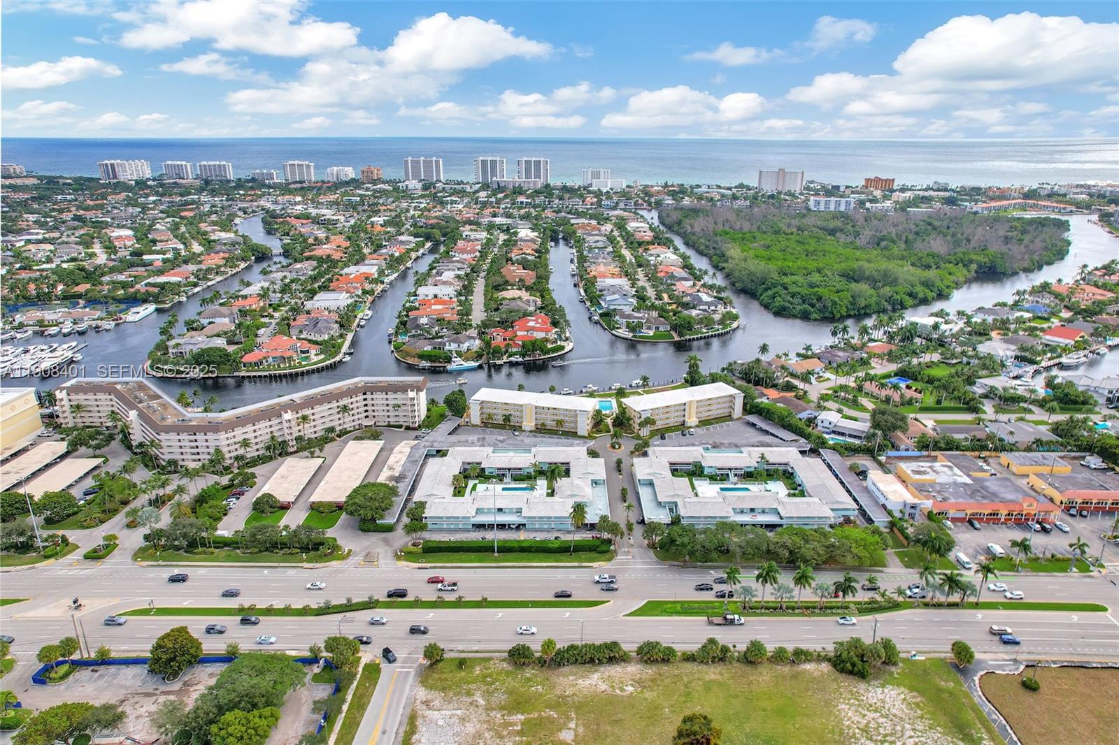 RIVER HOUSE GARDENS CONDO - Residential