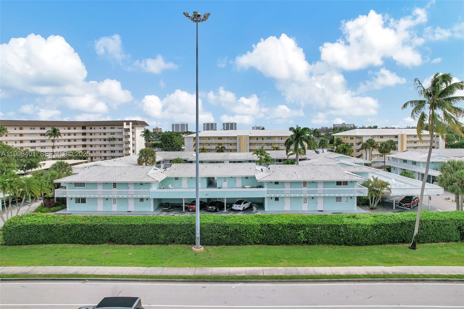 RIVER HOUSE GARDENS CONDO - Residential