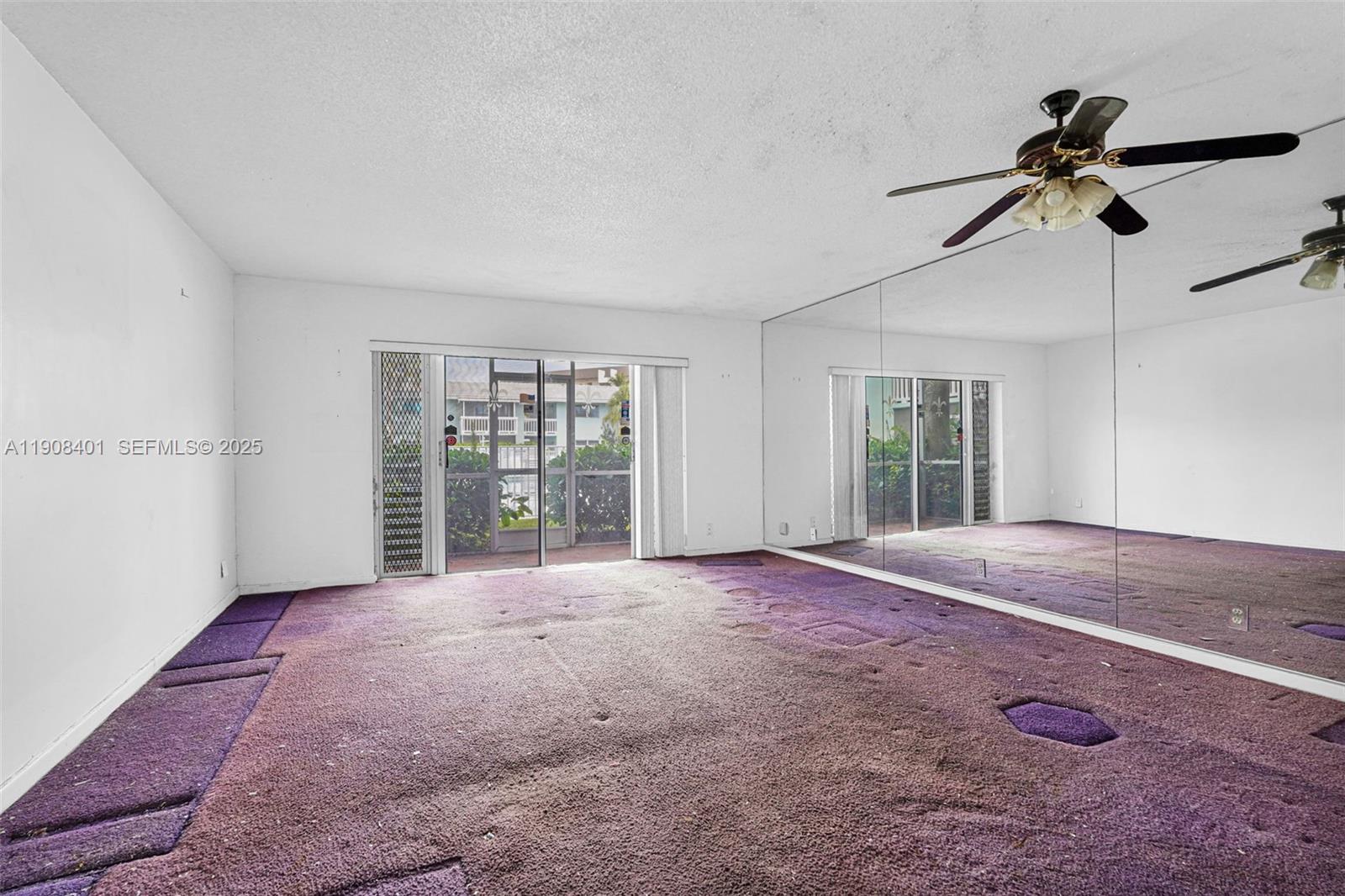 RIVER HOUSE GARDENS CONDO - Residential