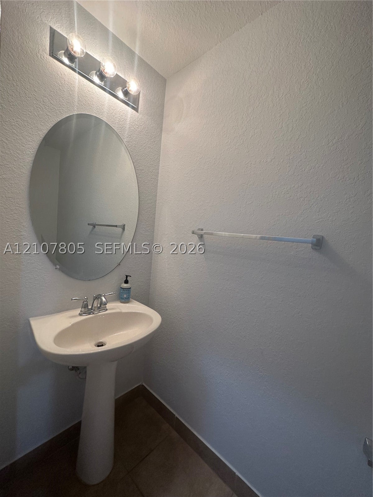155 SW 7th Ct 155