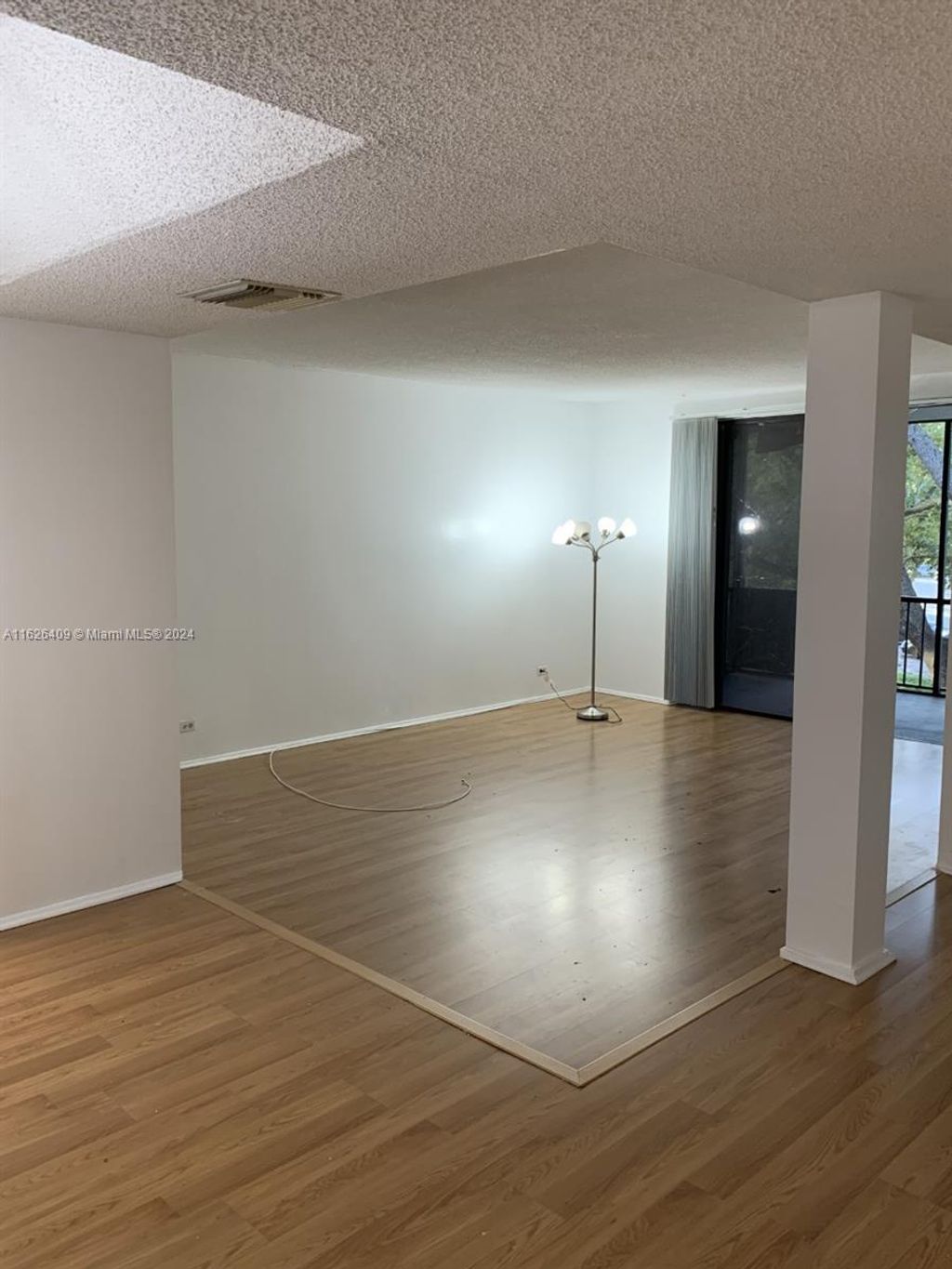 Photo of 3730 Inverrary Dr #3Q, Lauderhill, FL 33319 (MLS # A11626409)