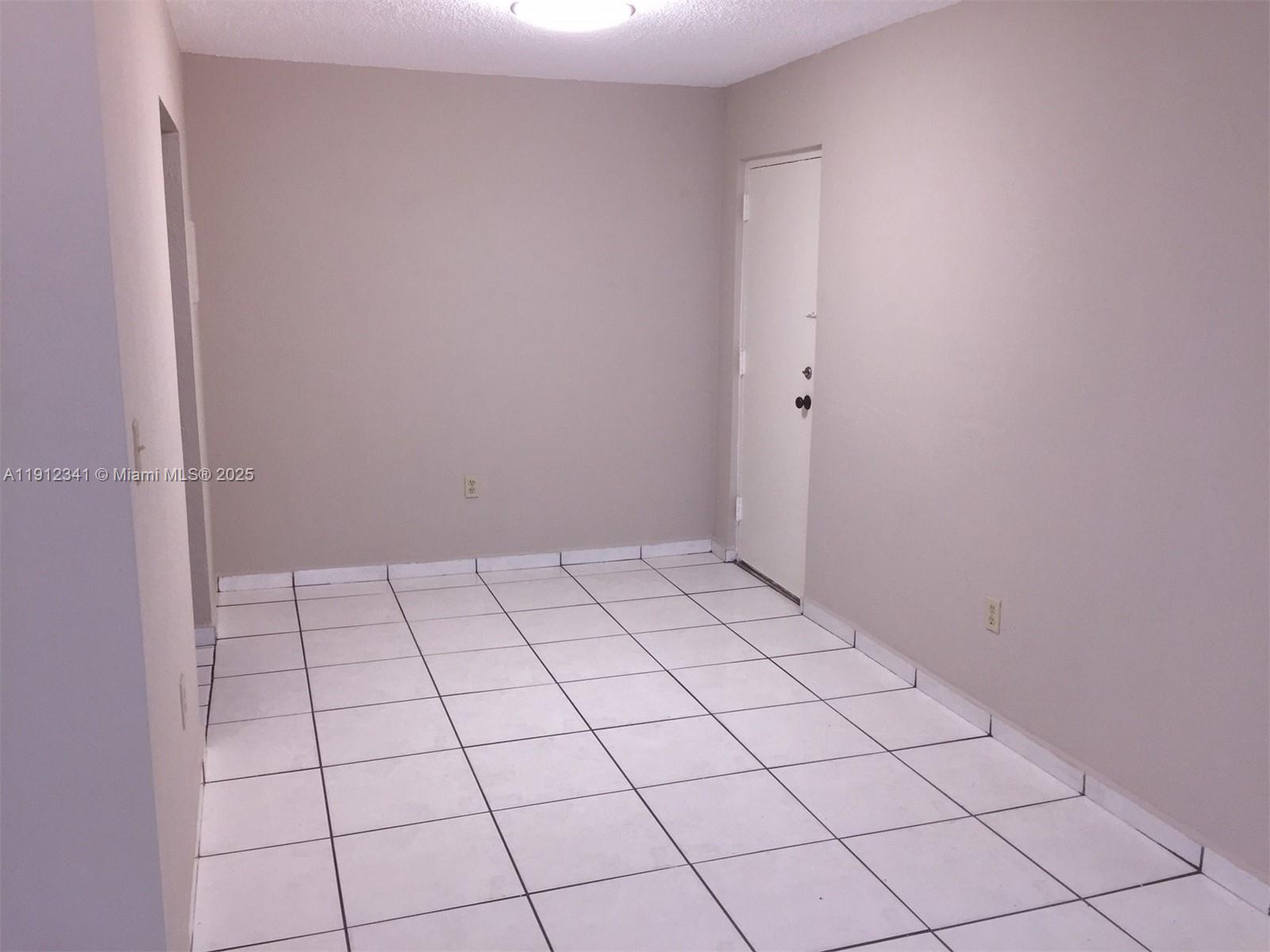 SPANISH TRACE CONDO - Residential Lease