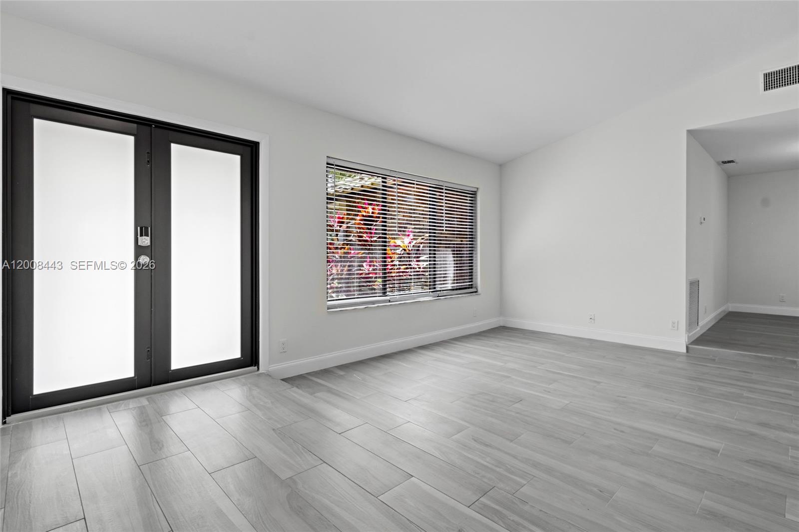 MAPLEWOOD - Residential