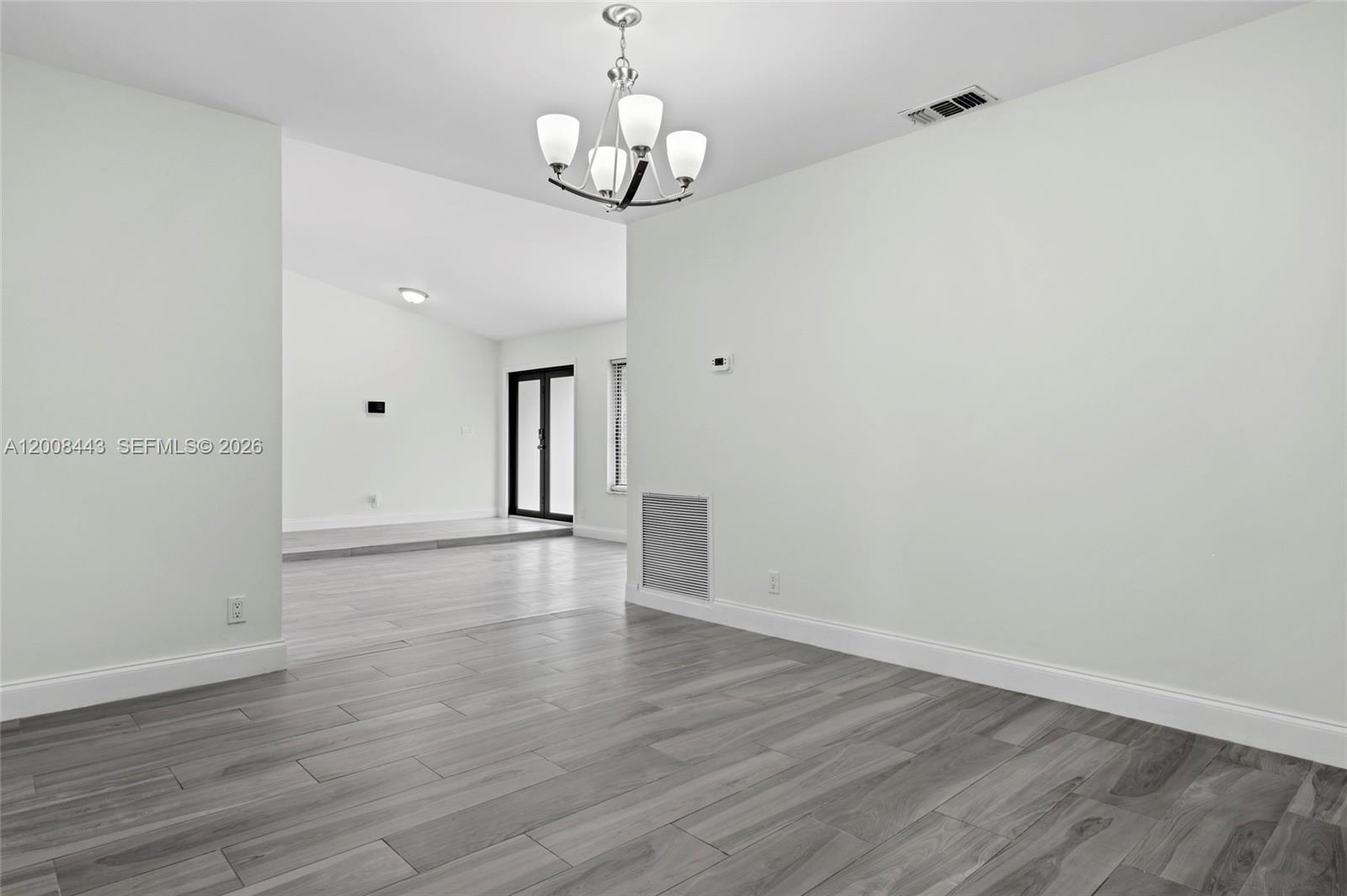 MAPLEWOOD - Residential