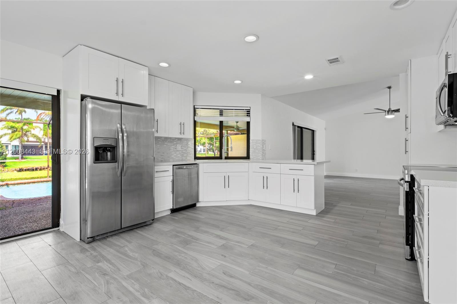 MAPLEWOOD - Residential