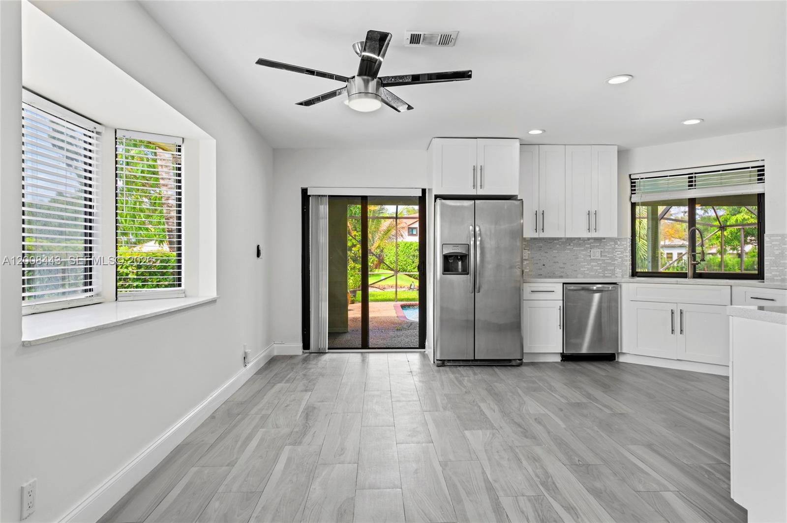 MAPLEWOOD - Residential
