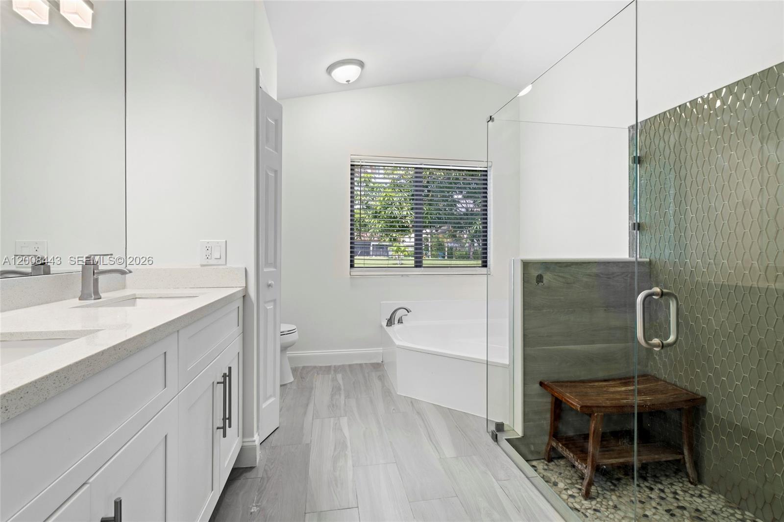 MAPLEWOOD - Residential