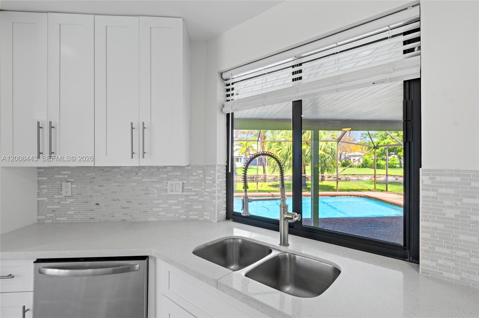 MAPLEWOOD - Residential