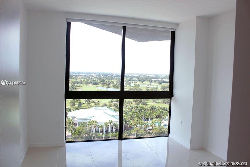 5252 PASEO CONDO - Residential