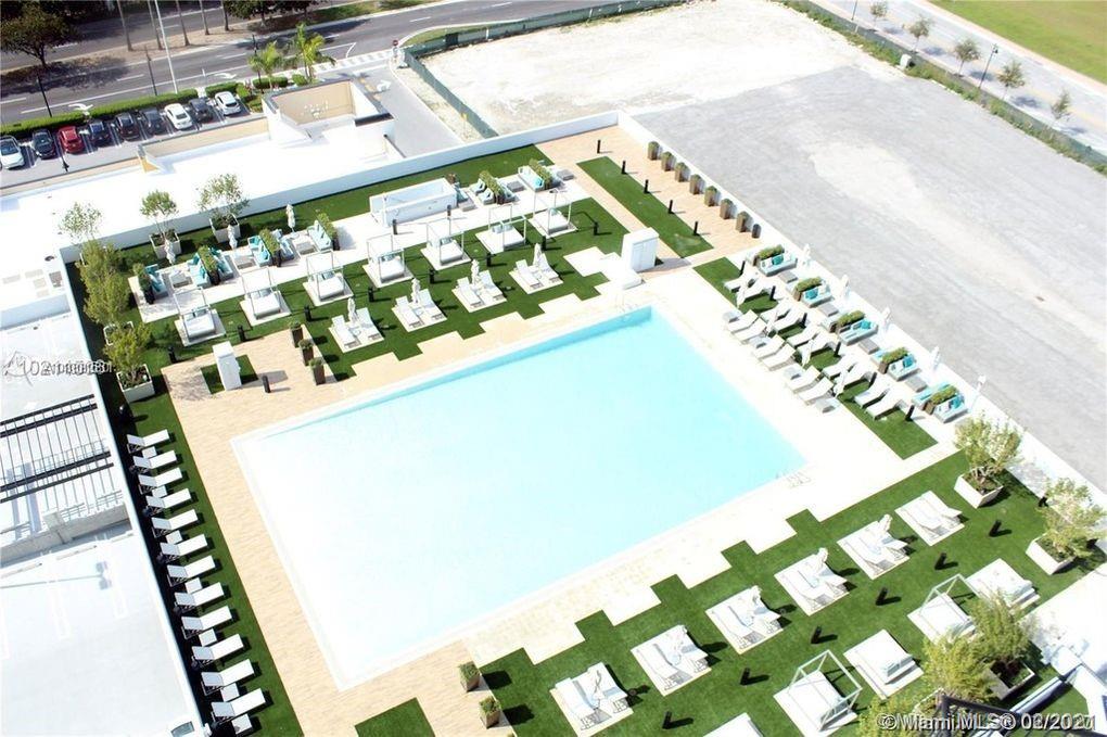 5252 PASEO CONDO - Residential