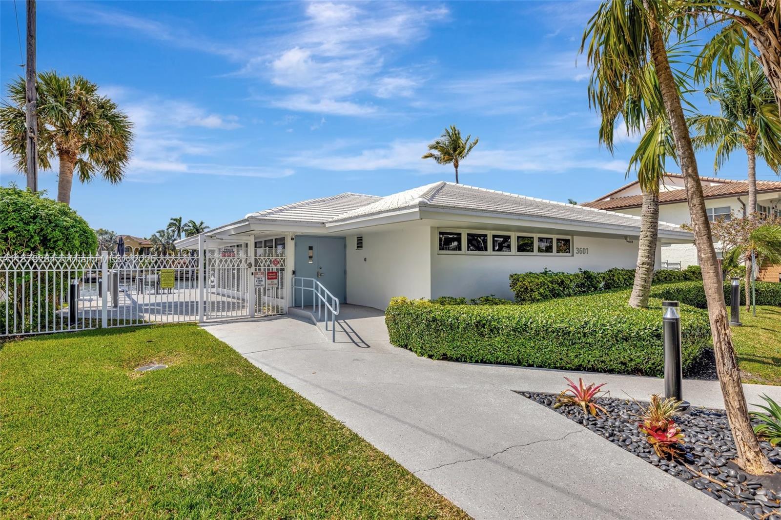 CORAL RIDGE TOWERS EAST C - Residential