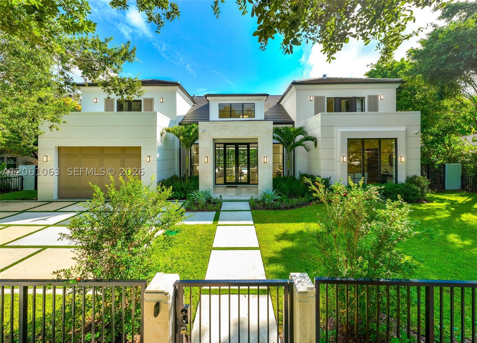 1220 S Alhambra Cir