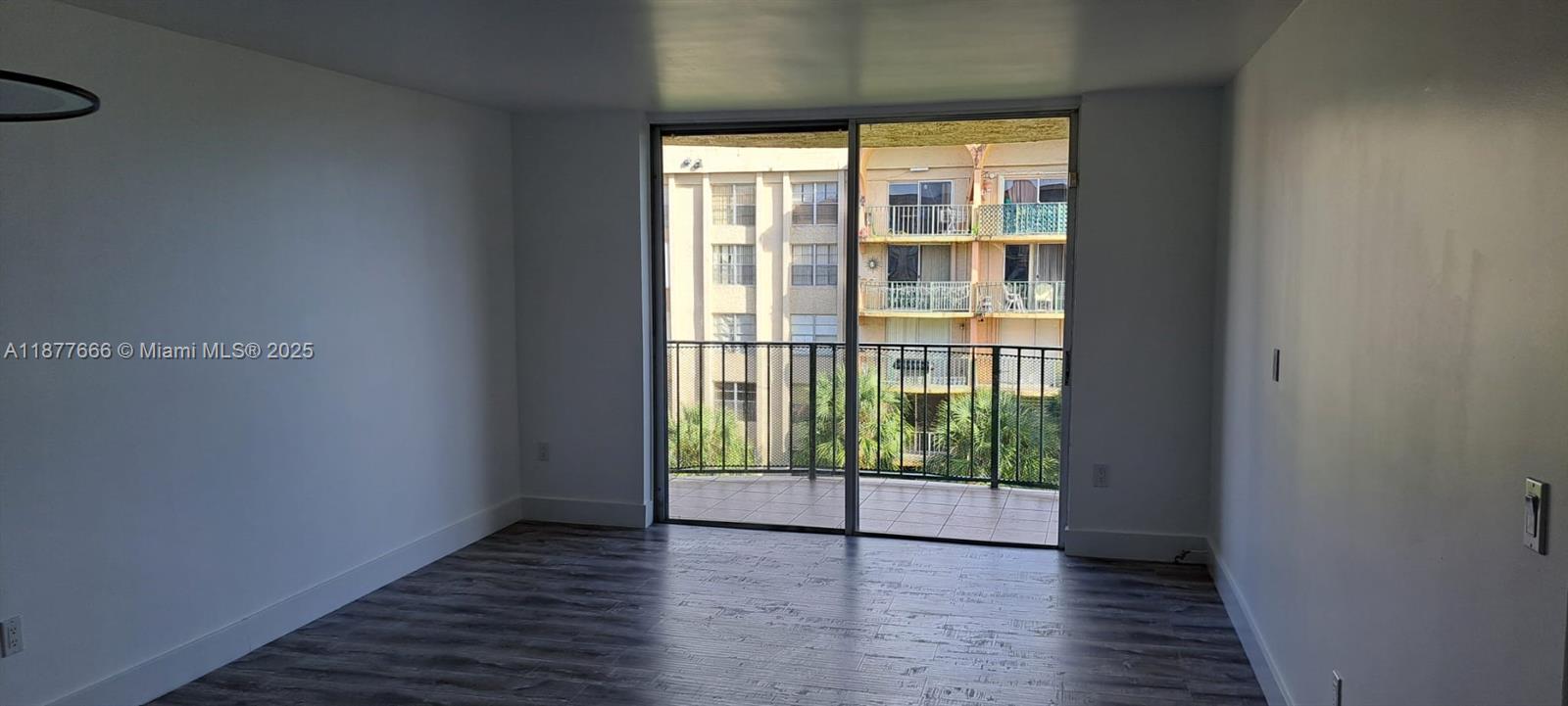 Spacious 1-Bedroom Condo for Rent at The Fountains in Fontainebleau!
This bright and airy 5th-floor unit offers 1 bedroom, 1 bathroom, and a large private balcony. It comes with 1 assigned parking space plus ample guest parking throughout the community. Ideally located in the heart of Fontainebleau, you’ll enjoy easy access to major highways, shopping centers, schools, parks, recreation areas, and public transportation.
The Fountains community features resort-style amenities, including an Olympic-size pool, fitness center, tennis courts, children’s play area, community room, 24-hour security patrol, and more!
