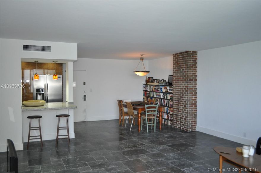 Newly renovated oversized one-bedroom apartment in luxury waterfront building with direct bay and downtown views. Brand new appliances, high-end tile, walk-in closet - newly renovated throughout. Building has pool, full gym, market and more! Easy to show - agent lives in same building - flexible showing times.