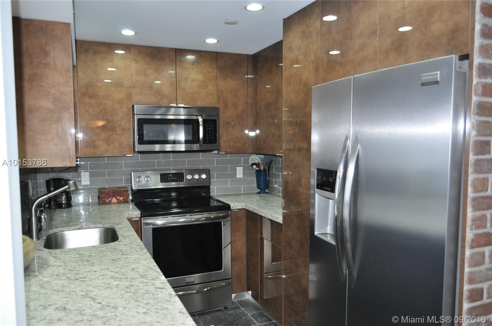 Mirador 1200 Condo - Residential Lease