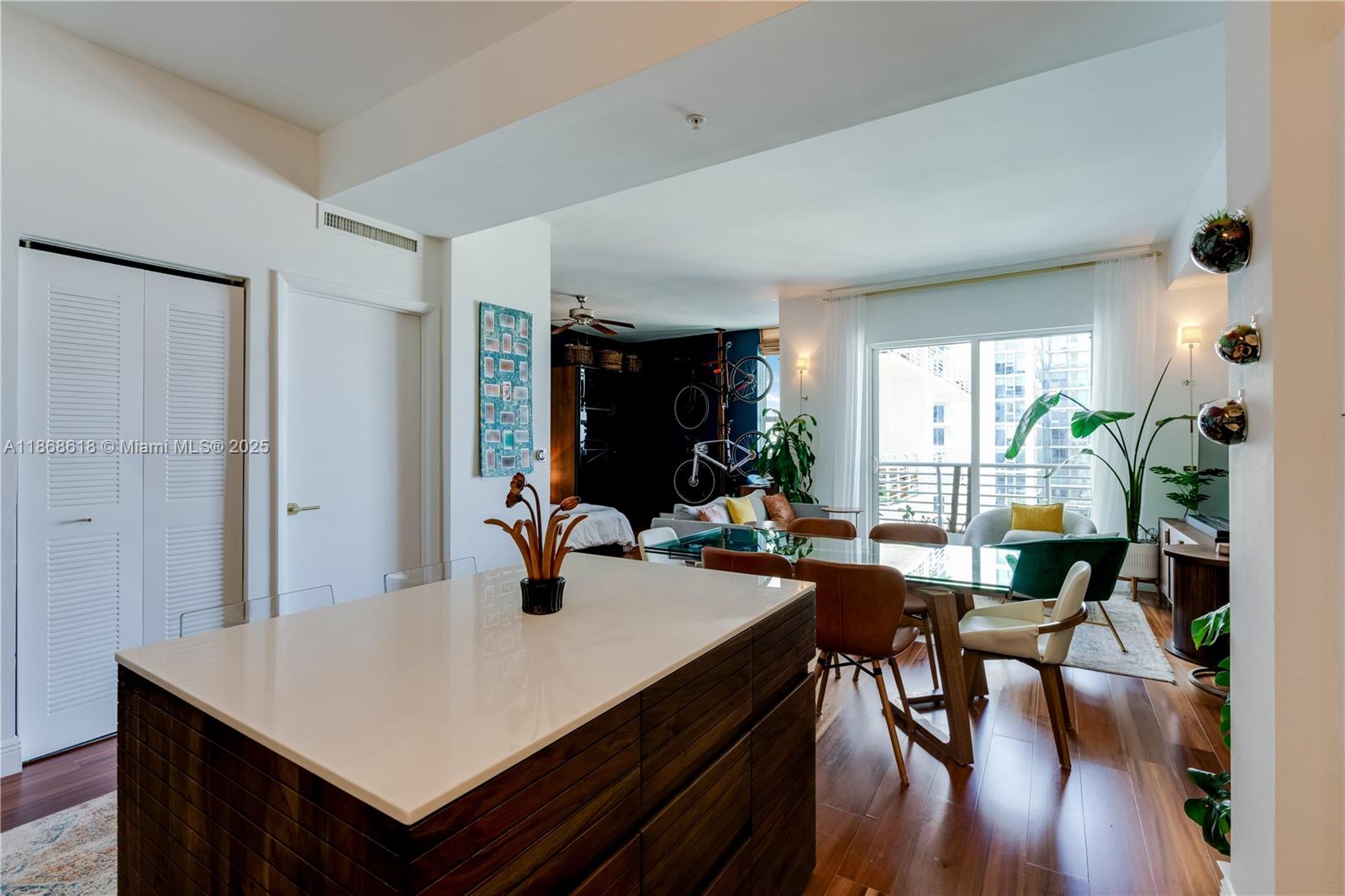 THE LOFT DOWNTOWN CONDO - Residential