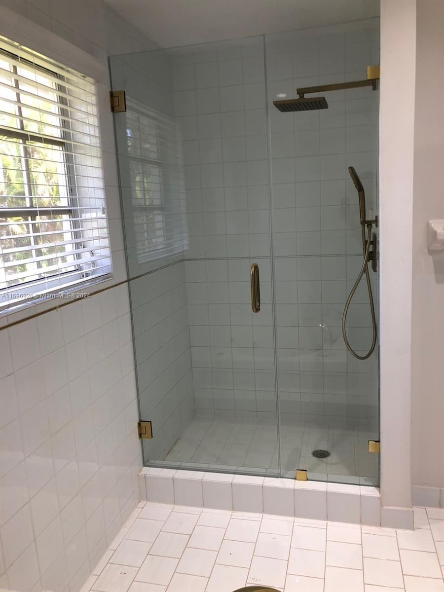 CORAL GABLES GRANADA SEC - Residential Lease