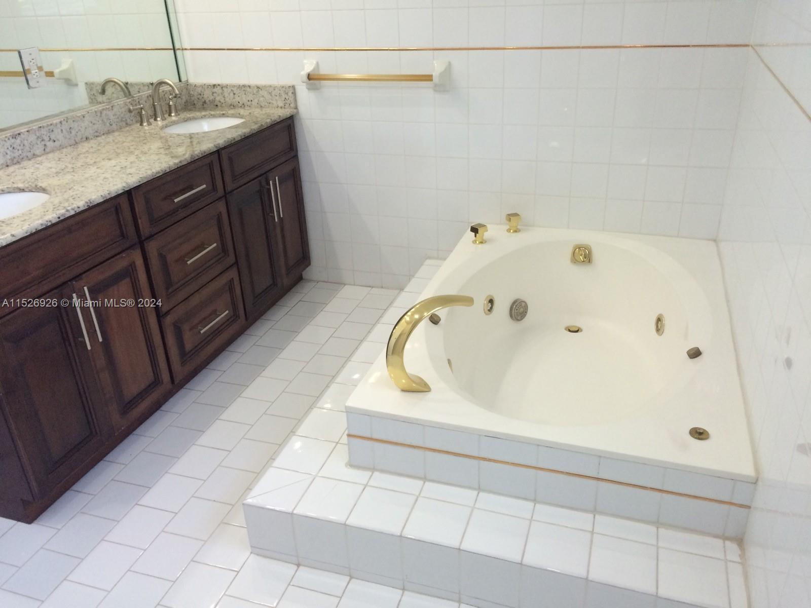 CORAL GABLES GRANADA SEC - Residential Lease