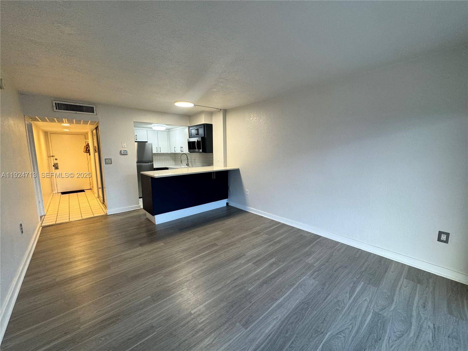 1650 NE 115th St 609