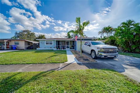 Photo of 7440 Fillmore St, Hollywood, FL 33024 (MLS # A11912550)