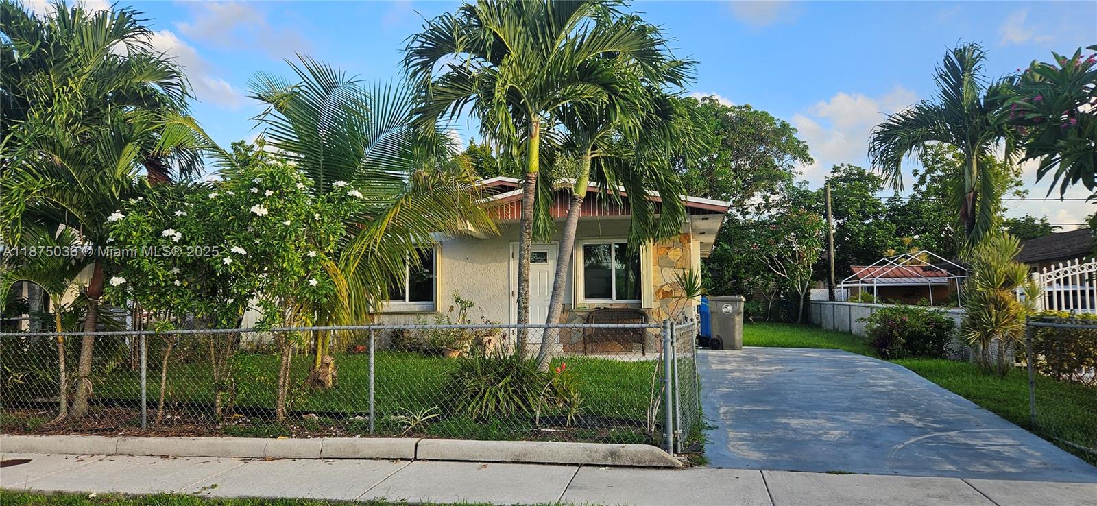 Amazing 3/2 single family residence. Beautiful wood kitchen with granite countertops, wood and tile flooring. Laundry room/utility room/storage house in the backyard. Home has a huge backyard perfect for family and friends to come over and enjoy. High impact Windows. Solar panels. Close to shooping, dinning / expressways. NO HOA!