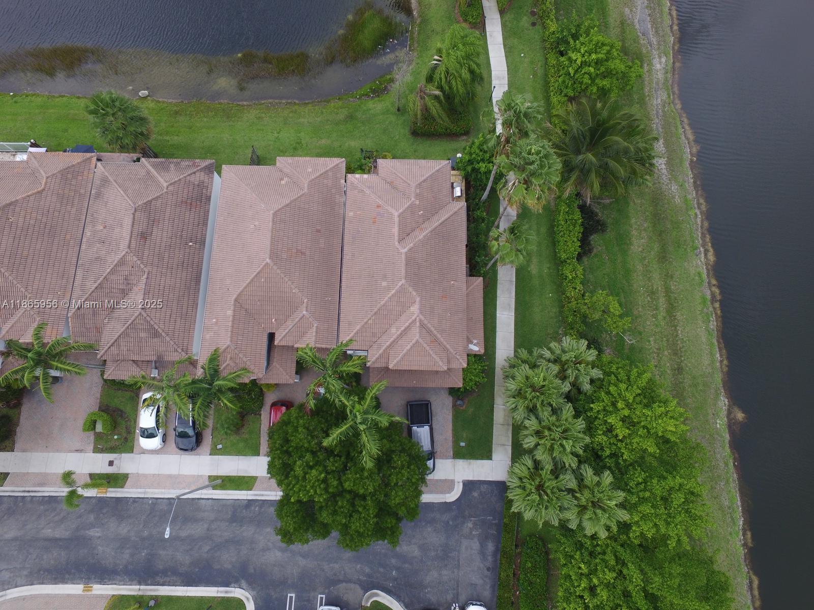 11662 NW 69th Ter