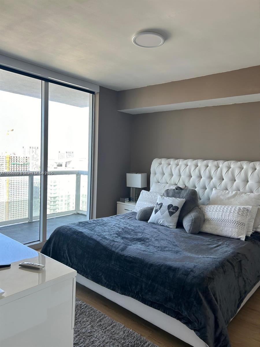 50 Biscayne Blvd 4607