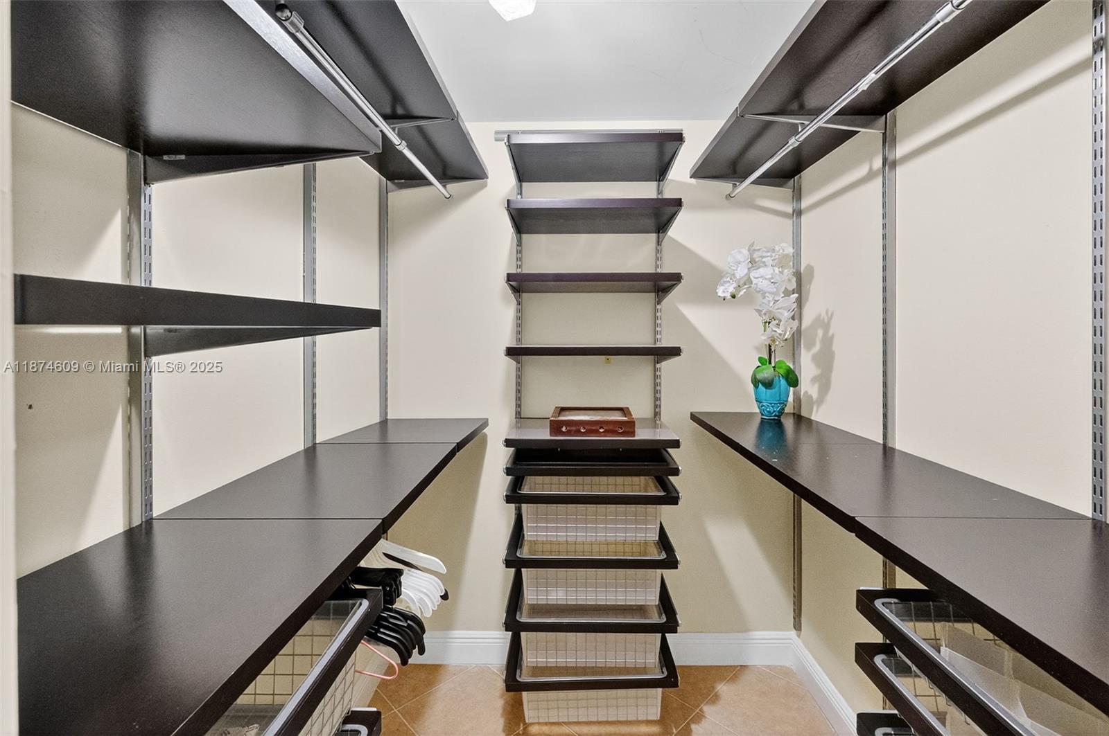 THE RIVIERA CONDO - Residential