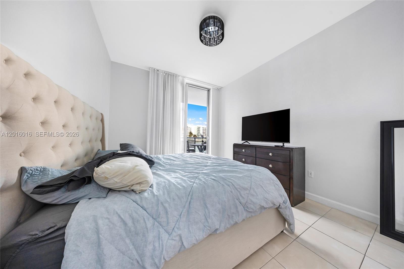 ELOQUENCE ON THE BAY COND - Residential Lease