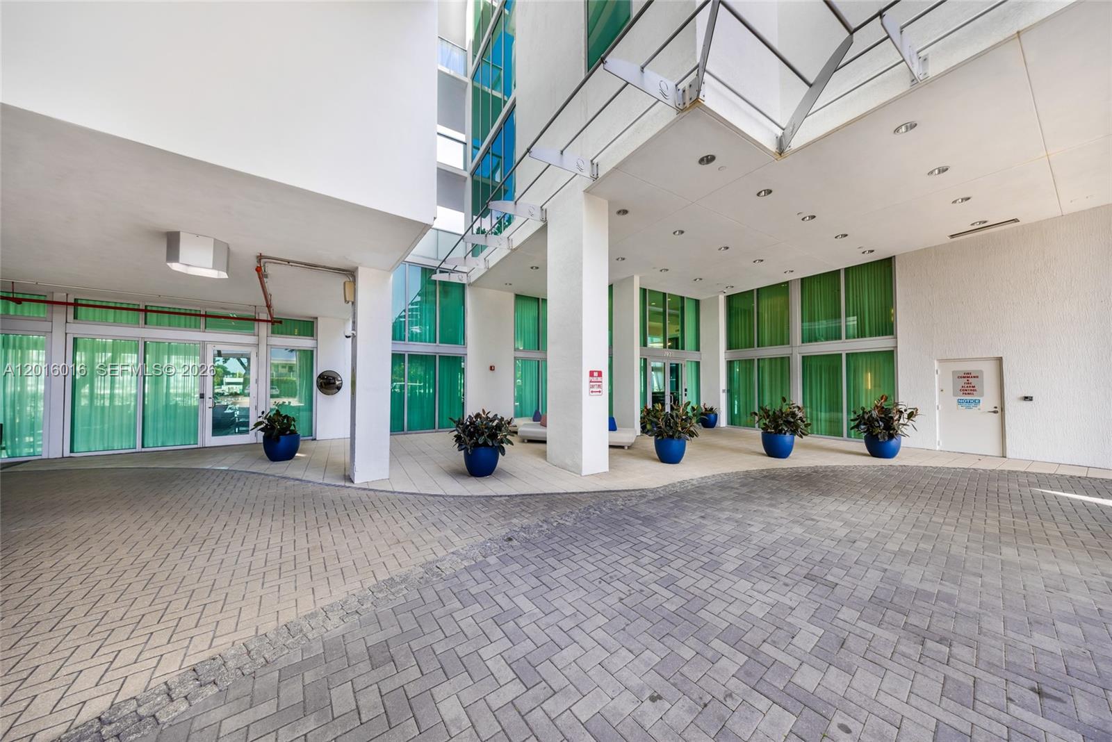 ELOQUENCE ON THE BAY COND - Residential Lease