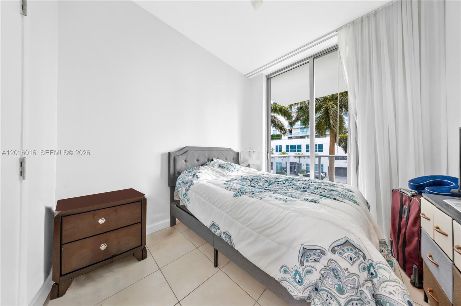 ELOQUENCE ON THE BAY COND - Residential Lease
