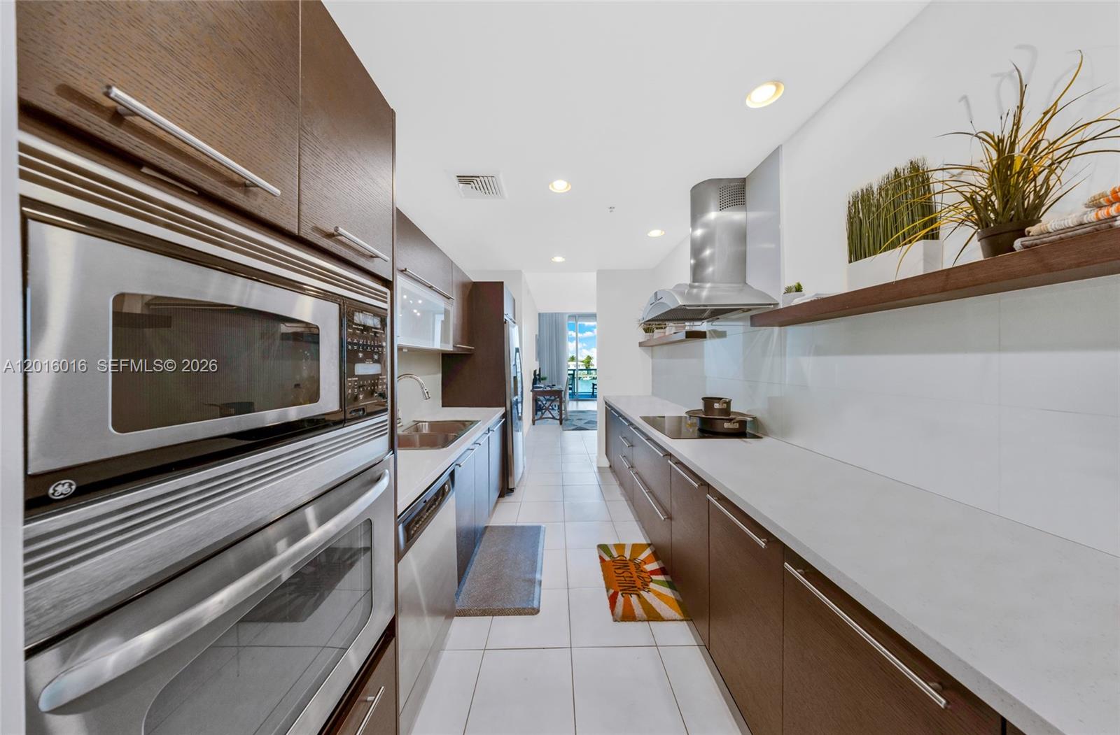 ELOQUENCE ON THE BAY COND - Residential Lease