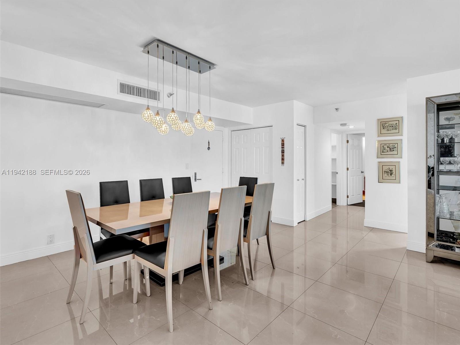 MYSTIC POINTE TOWER 500 C - Residential