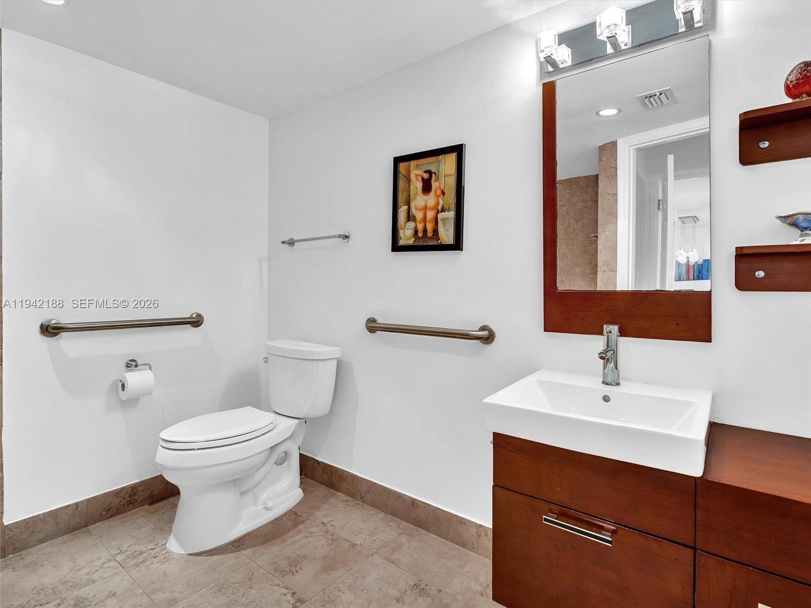 MYSTIC POINTE TOWER 500 C - Residential