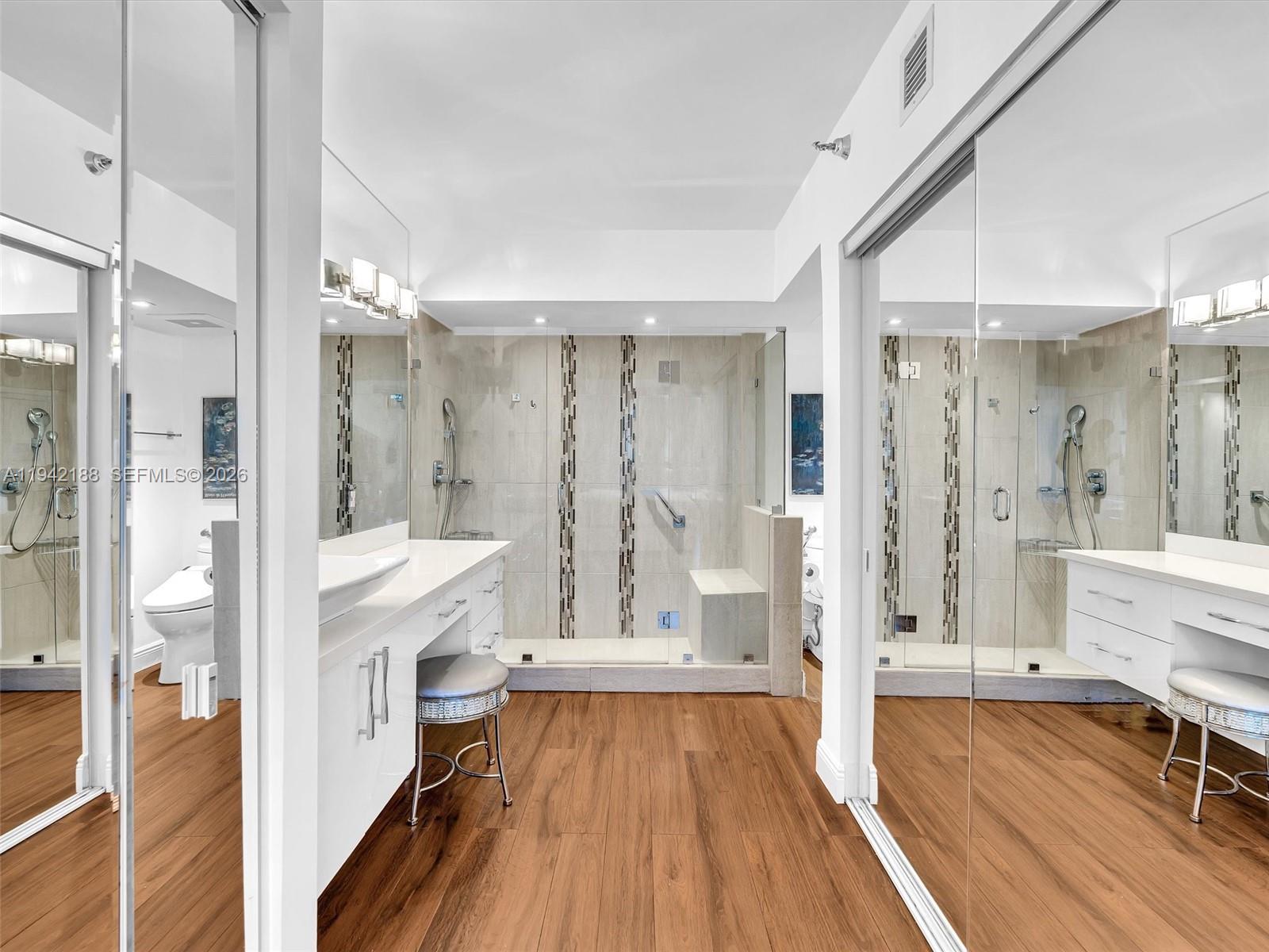 MYSTIC POINTE TOWER 500 C - Residential