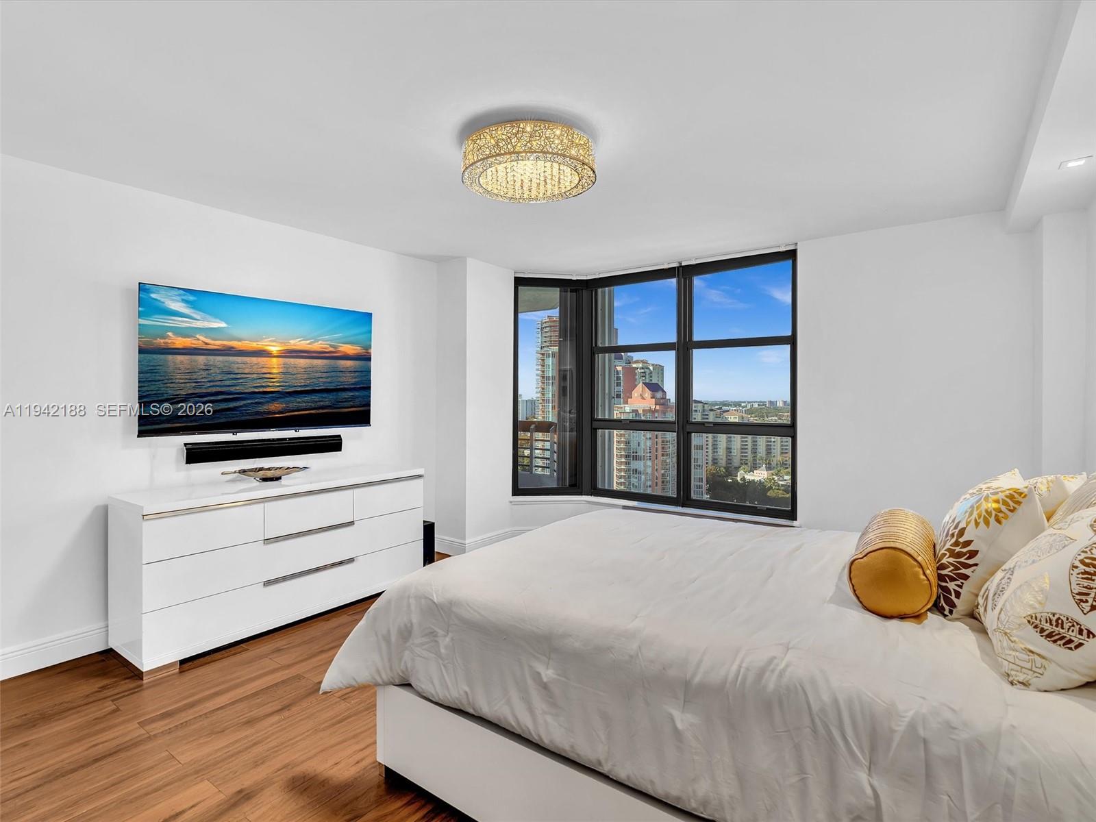 MYSTIC POINTE TOWER 500 C - Residential