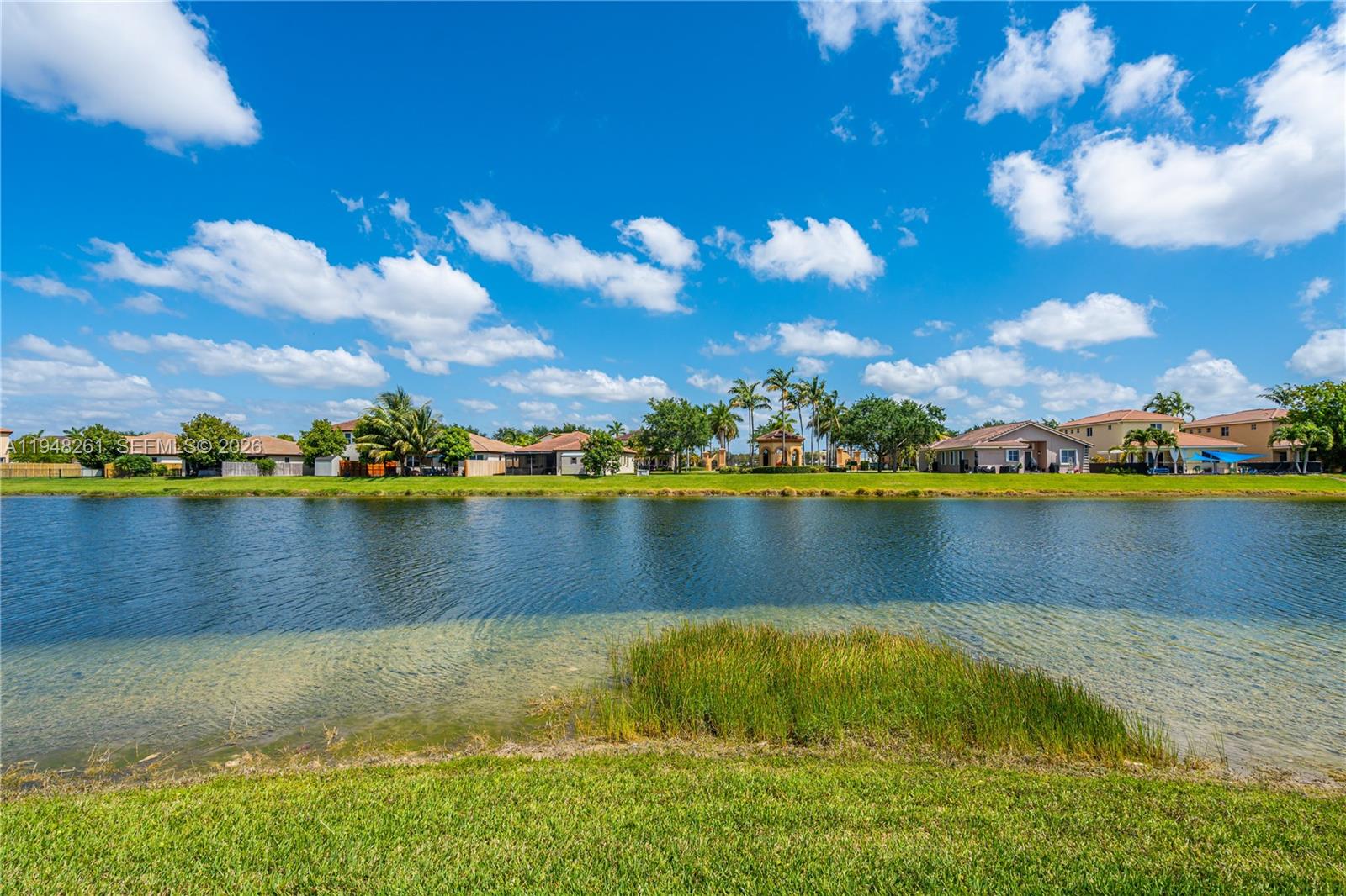 VENTANAS AT HOMESTEAD - Residential