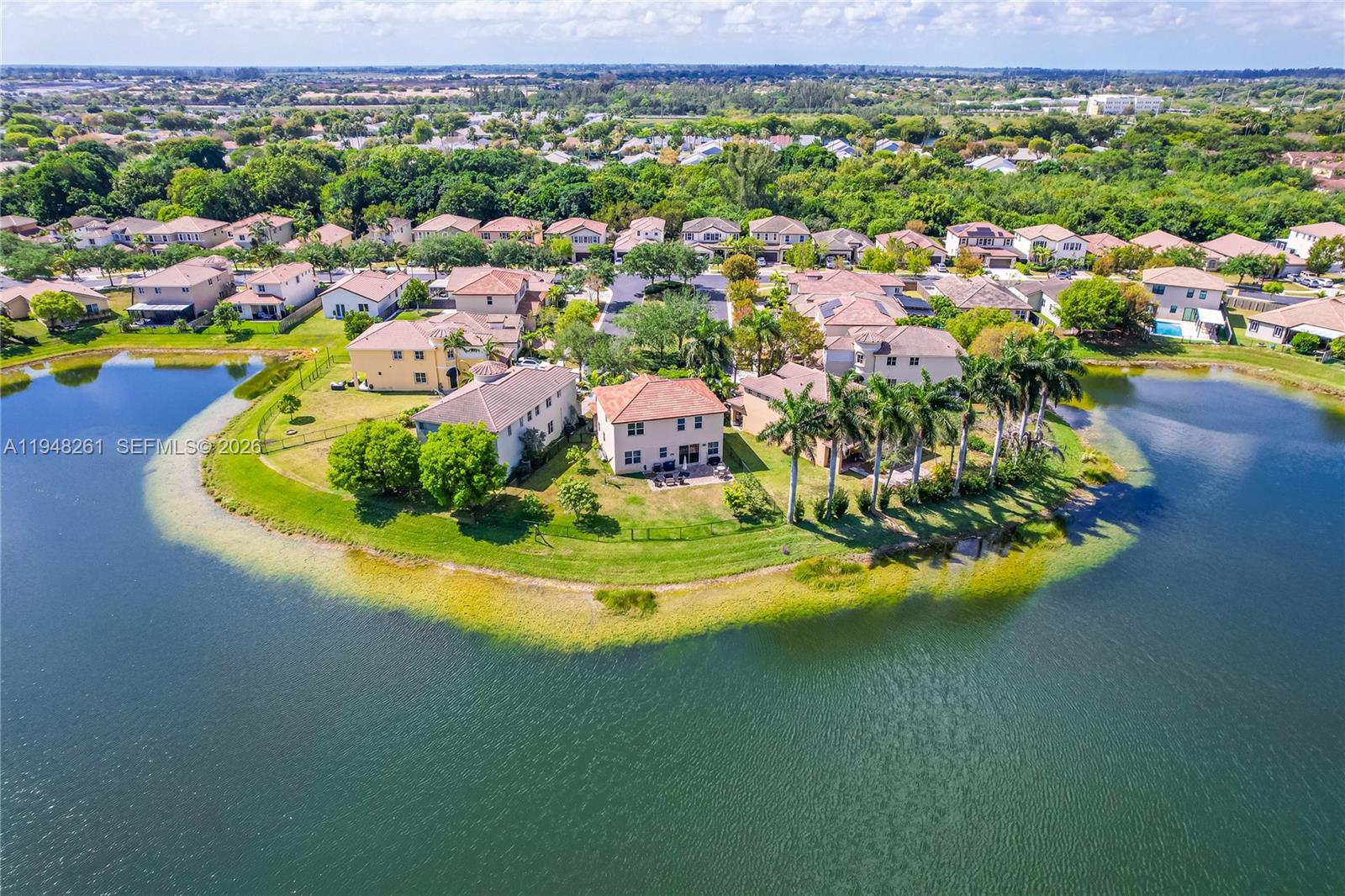 VENTANAS AT HOMESTEAD - Residential