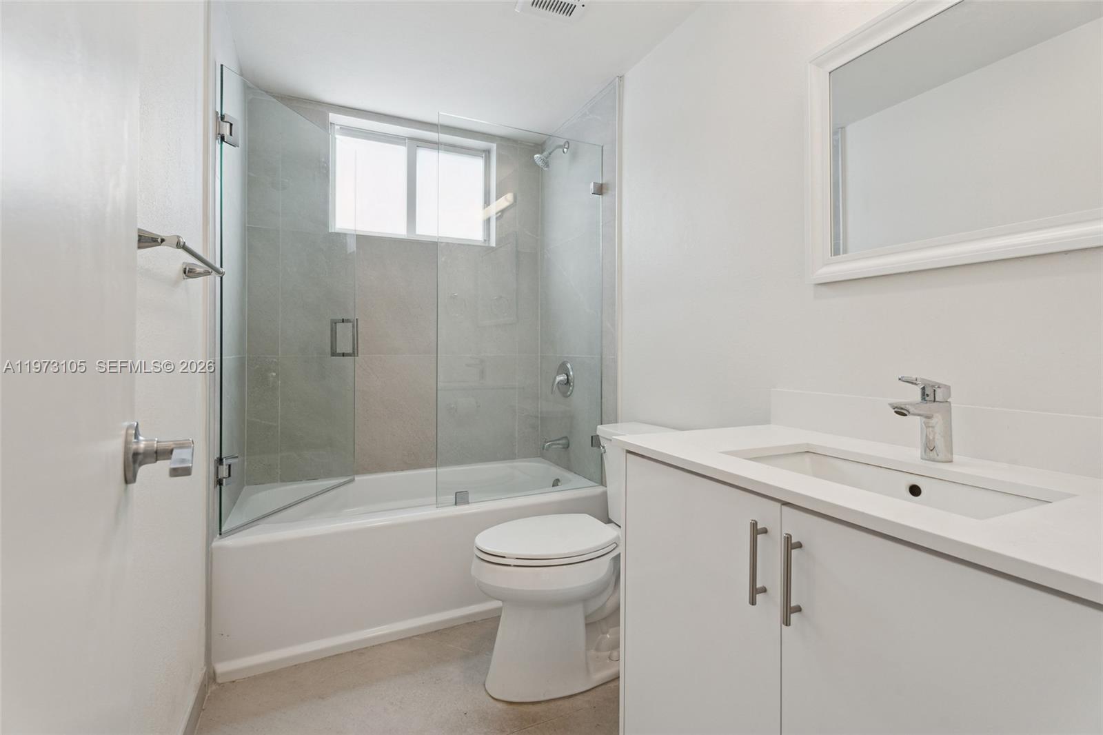 BISCAYNE BCH SUB - Residential Lease