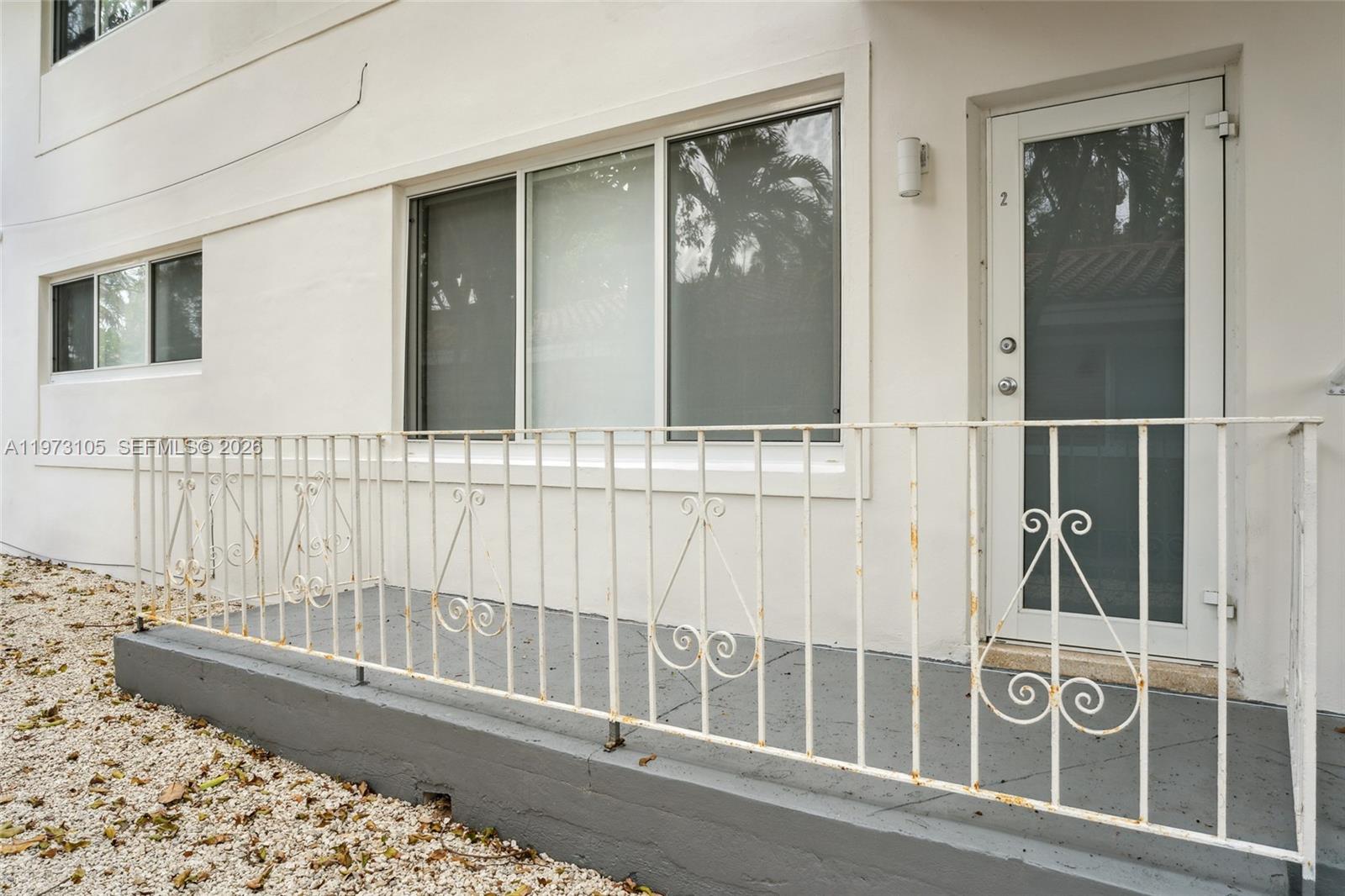 BISCAYNE BCH SUB - Residential Lease