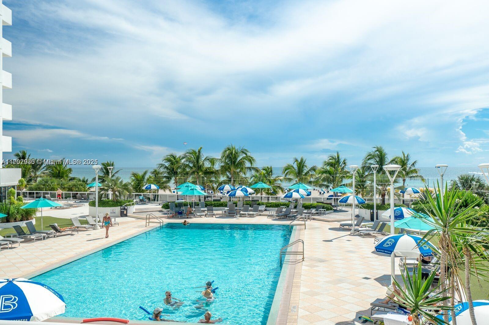 Rental Property at 100 Lincoln Rd 503, Miami Beach, Miami-Dade County, Florida - Bedrooms: 1 
Bathrooms: 1  - $2,800 MO.