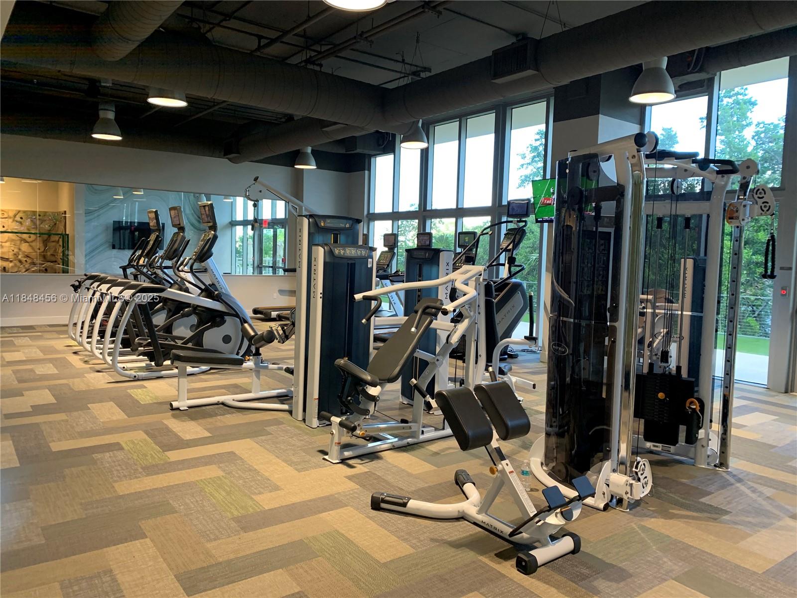 THE HARBOUR NORTH CONDO - Residential