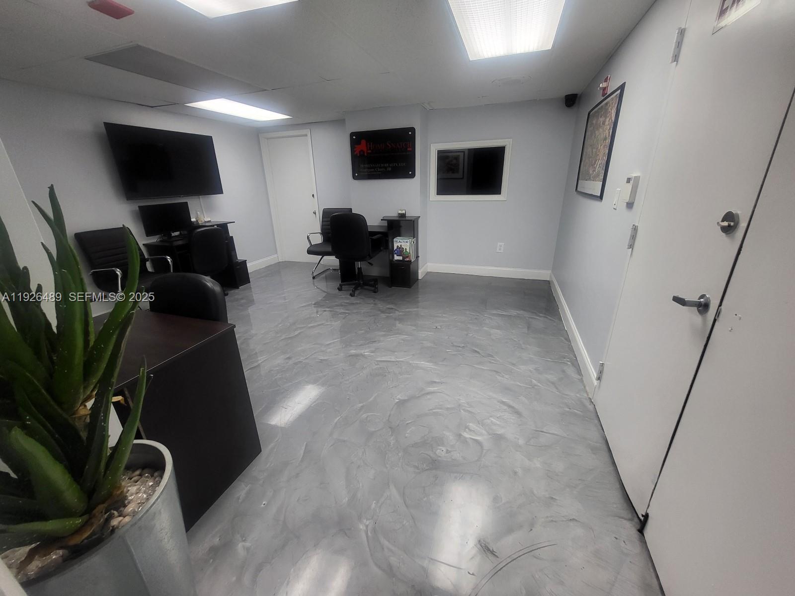 View photos, virtual tours, details... 13499 Biscayne Blvd CU206