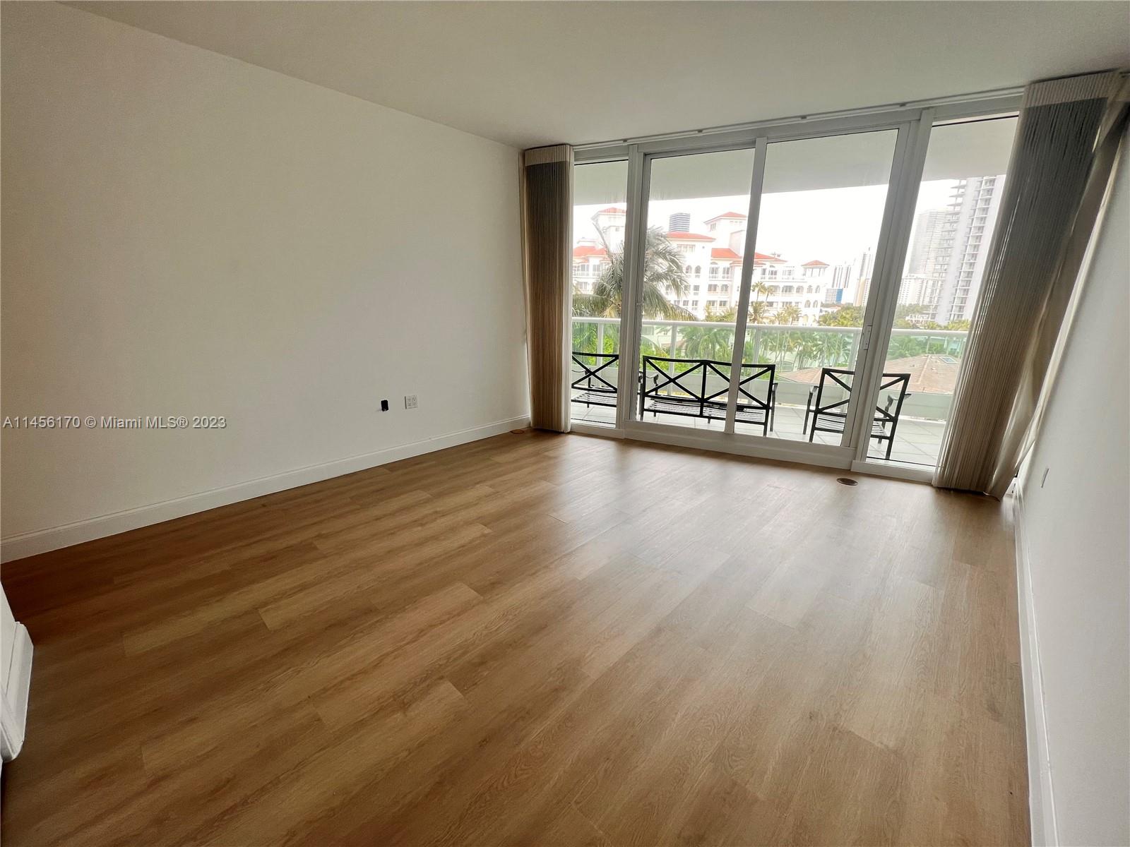 TOWERS OF PORTO VITA-SOUTH - Residential
