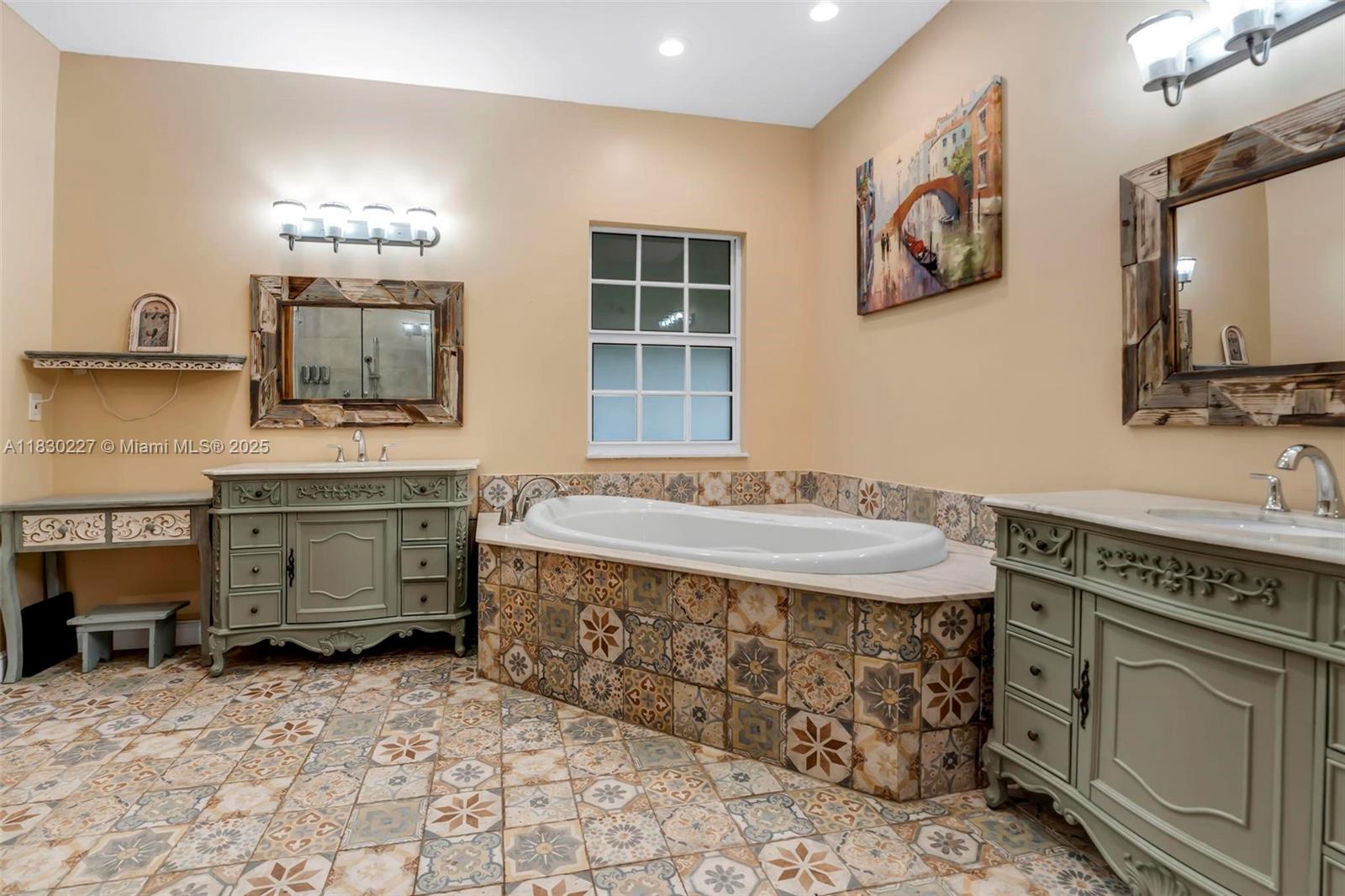 RIVER LANDS - Residential