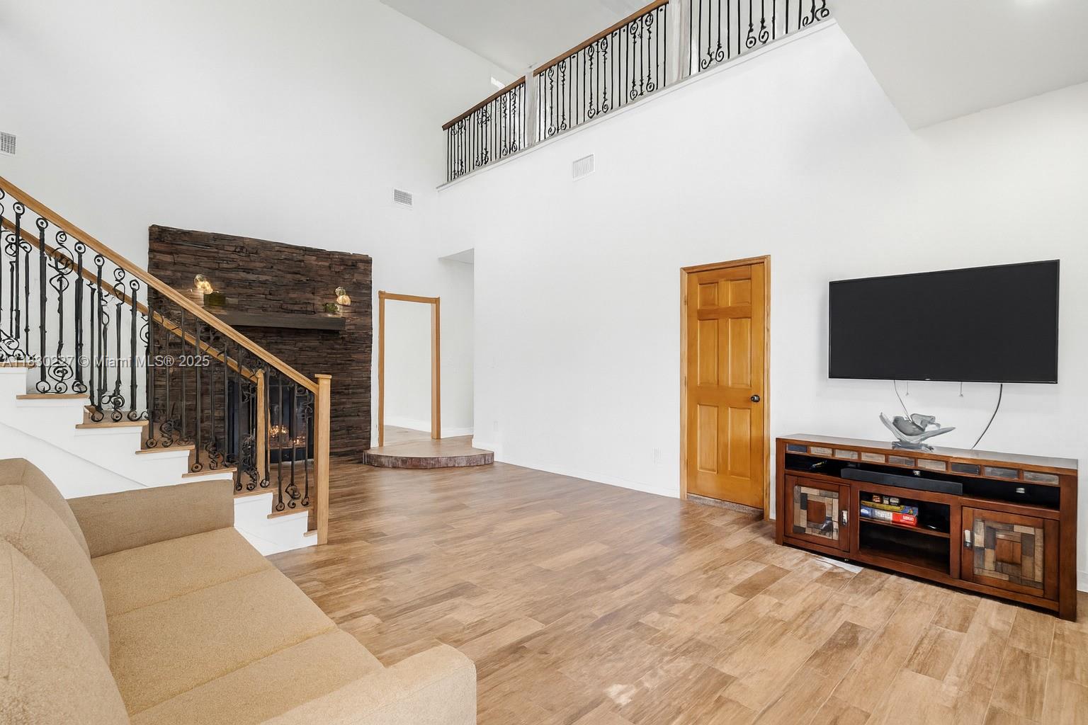 RIVER LANDS - Residential