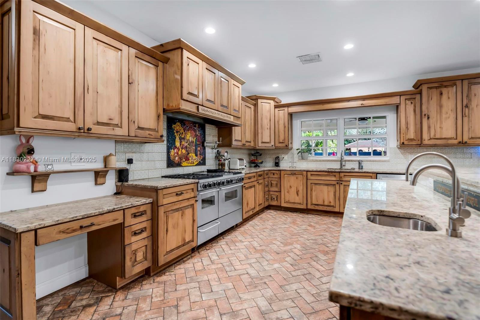 RIVER LANDS - Residential