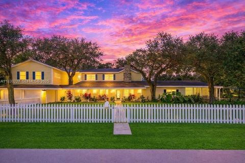 Photo of 2221 SW 28th Way, Fort Lauderdale, FL 33312 (MLS # A11830227)